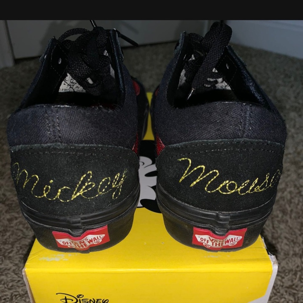 Vans - Picture 3 of 3